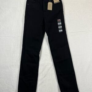 Levi's Women's 724 High Rise Straight Leg Jeans Size 2